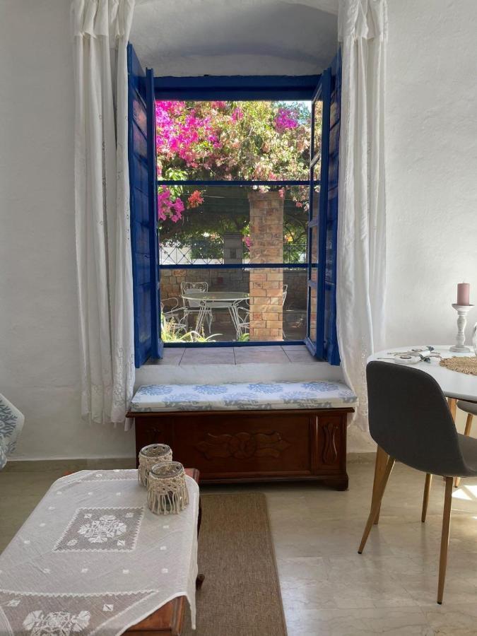 Veneto'S Garden Apartment Kardhamili Ngoại thất bức ảnh